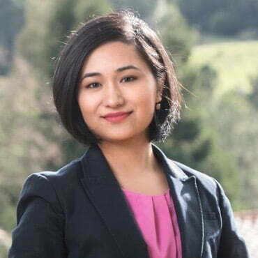 Headshot photo of Smriti Hyoju, MS Accounting Alumni